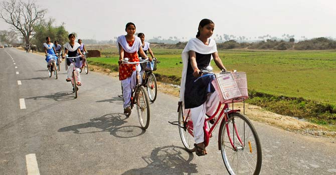 तब मैं साइकिल से प्रतापगढ़ के कॉलेज में जाती थी : गीता भट्ट